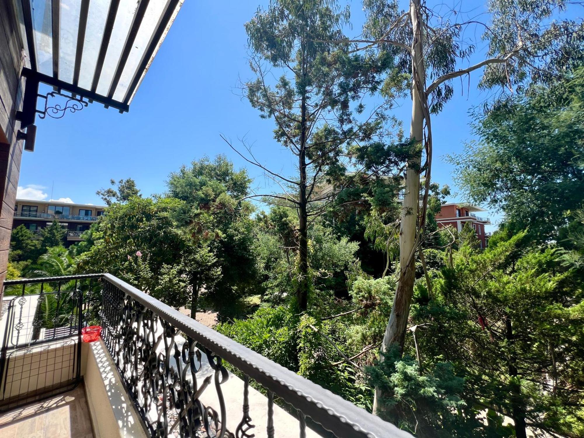 Luxury Oasis Apartment Chakvi Room photo