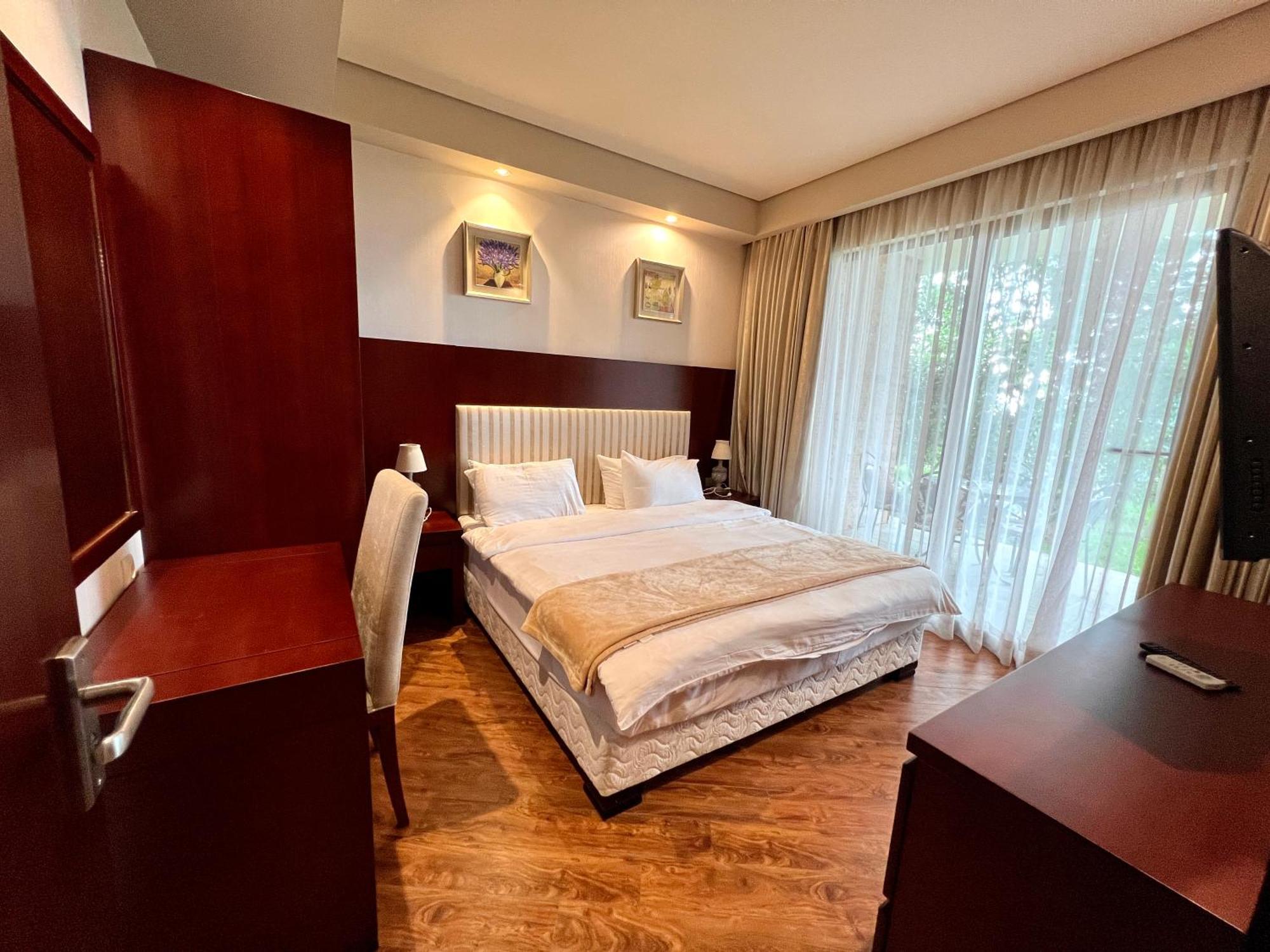 Luxury Oasis Apartment Chakvi Room photo